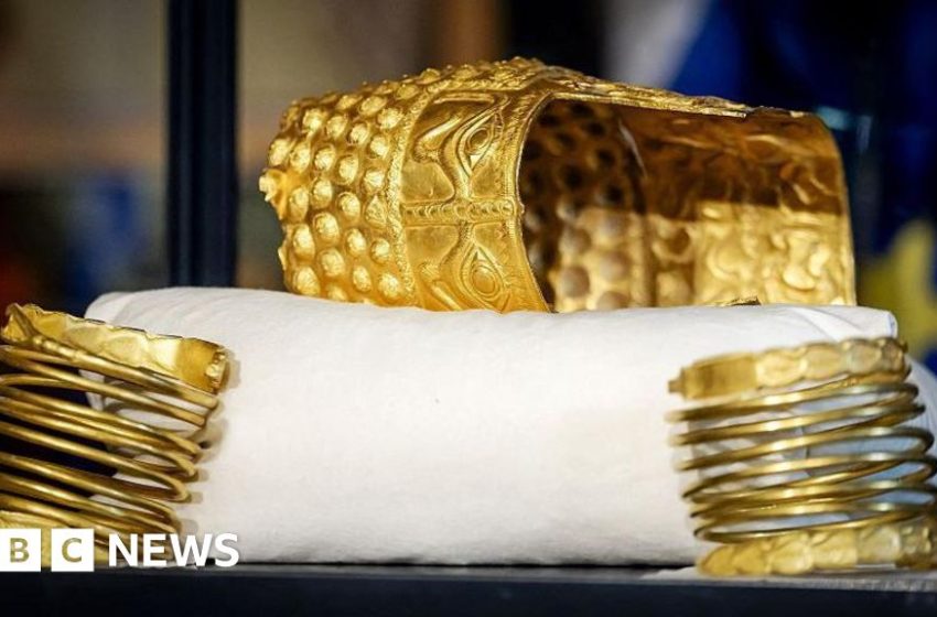  Ancient golden helmet recovered more than a year after Dutch heist – BBC
