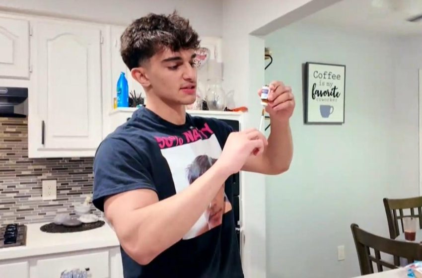  How social media is driving teens toward steroids and extreme body transformations