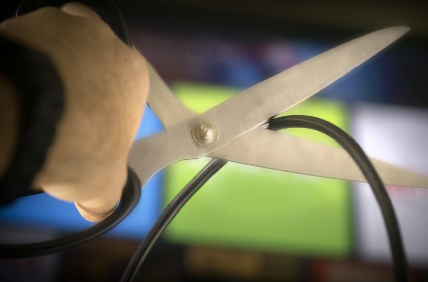  3 More Cable TV Networks Are Shutting Down, A Judge Blocks A Massive ABC, CBS, FOX, & NBC Merger, & More – Your Top Cord Cutting Stories of The Past Week