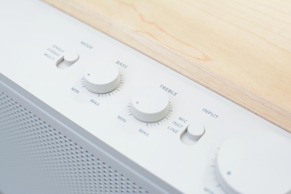 Some of the Elie 12's controls