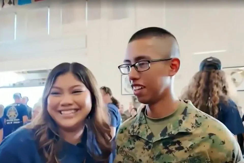 Giovanni Castañeda Nieto's mother, who is from Mexico, didn't attend the graduation because of concerns about ICE.  (Noticias Telemundo)