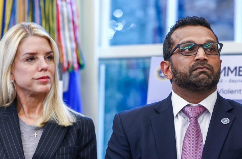  Former FBI agents who worked on Trump 2020 election probe sue Patel and Bondi over their firing