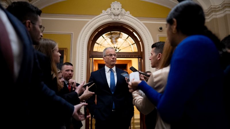  Trump says he’ll order all DHS workers be paid as Senate bill to fund department sits with House