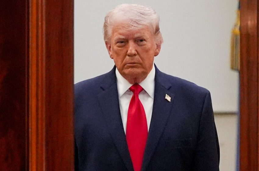  Justice Department says law requiring president to turn over records at end of administration is unconstitutional