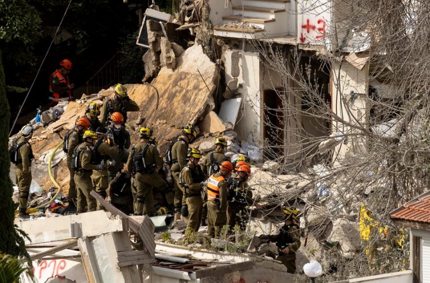  Trump’s threat to blow “everything up” if Iran won’t make a deal hangs over new ceasefire bid