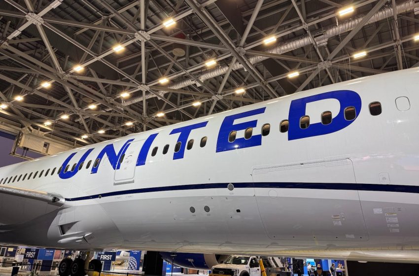  United to raise checked bag fees by $10 beginning April 3