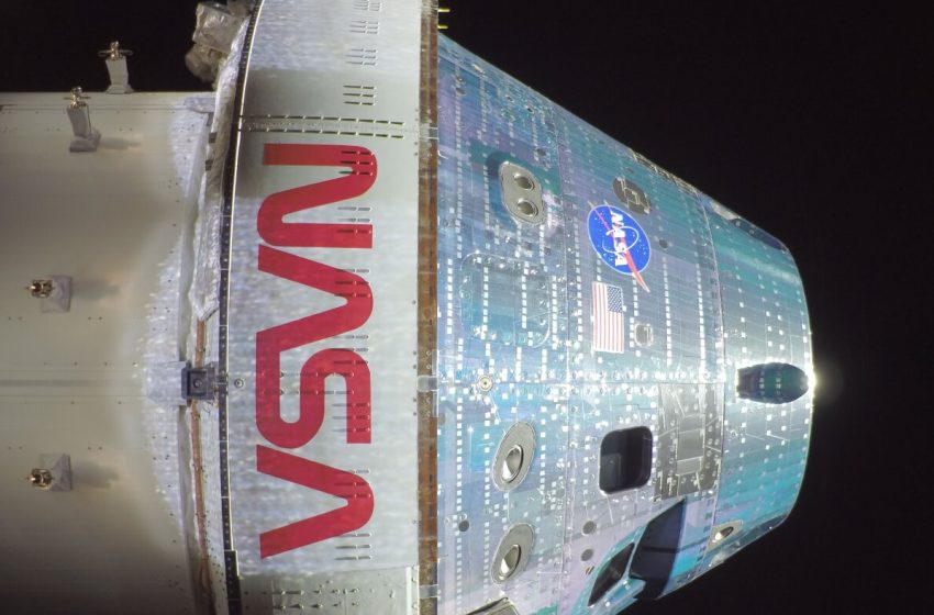  NASA’s Artemis II crew readies for Monday’s lunar flyby : NPR