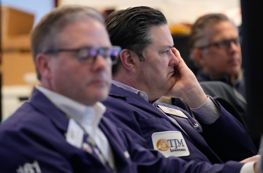  Oil prices rise again and world shares retreat on Iran ceasefire