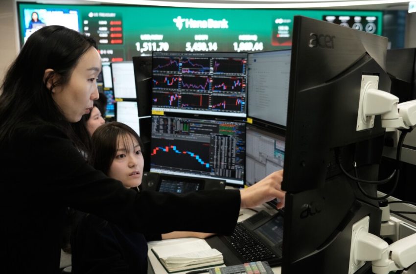  Asian markets gain as investors watch Iran war developments