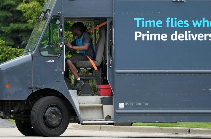  Amazon to add 3.5% surcharge on third-party sellers as Iran war drives up fuel prices